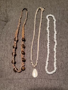 Set Of 3 Beach White Teardrop Pendant Necklace - Natural White Bead Strand
